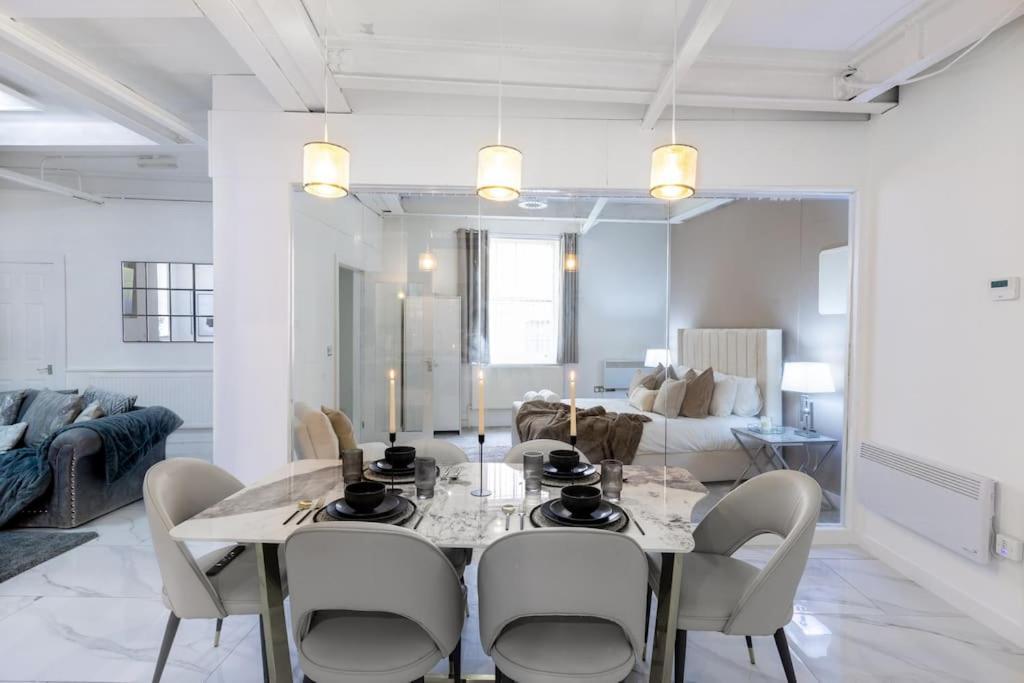 Luxury, Open Plan Apartment Bradford  Ngoại thất bức ảnh