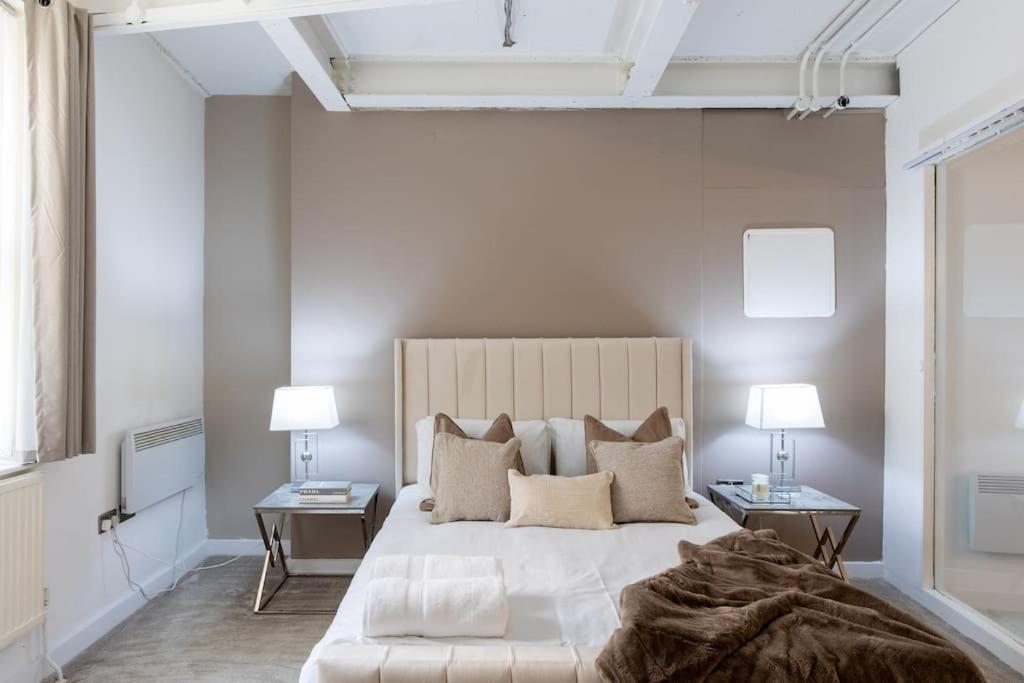 Luxury, Open Plan Apartment Bradford  Ngoại thất bức ảnh